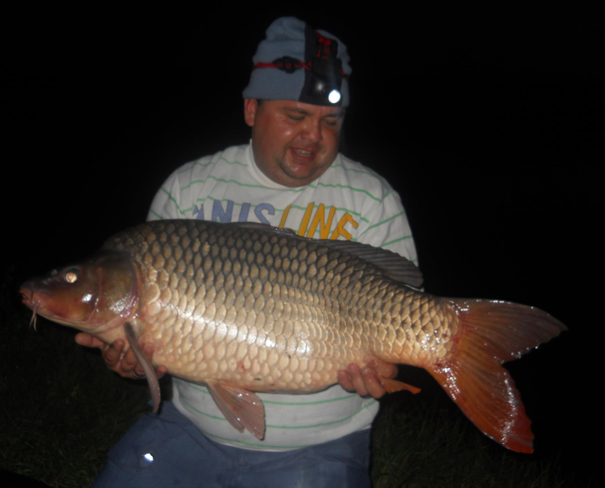 Pescuit la crap - 141-kg---superbaits-b2-24-mm.jpg